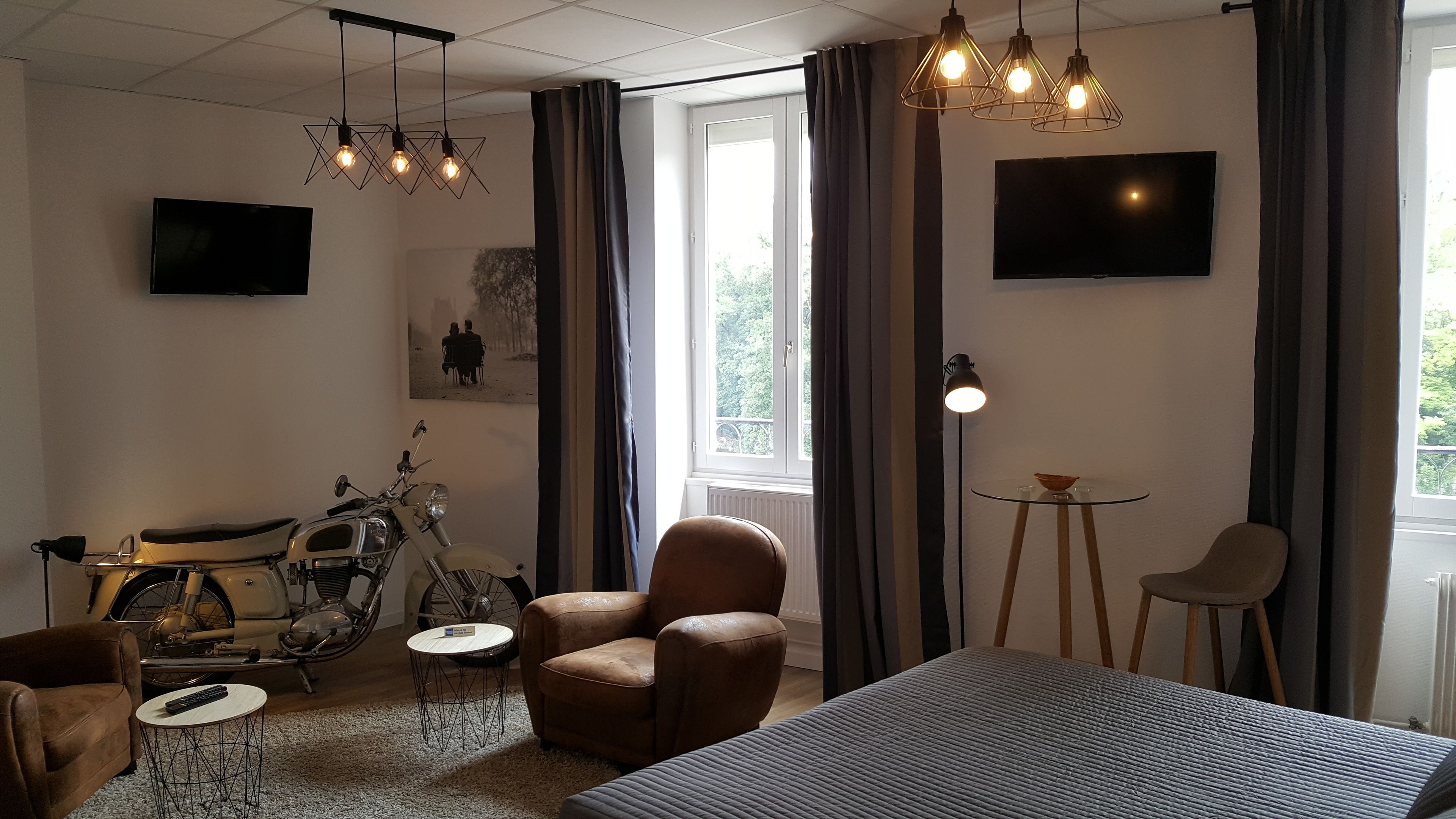 superior double or twin room | free cots/infant beds, rollaway beds, free wifi, bed sheets