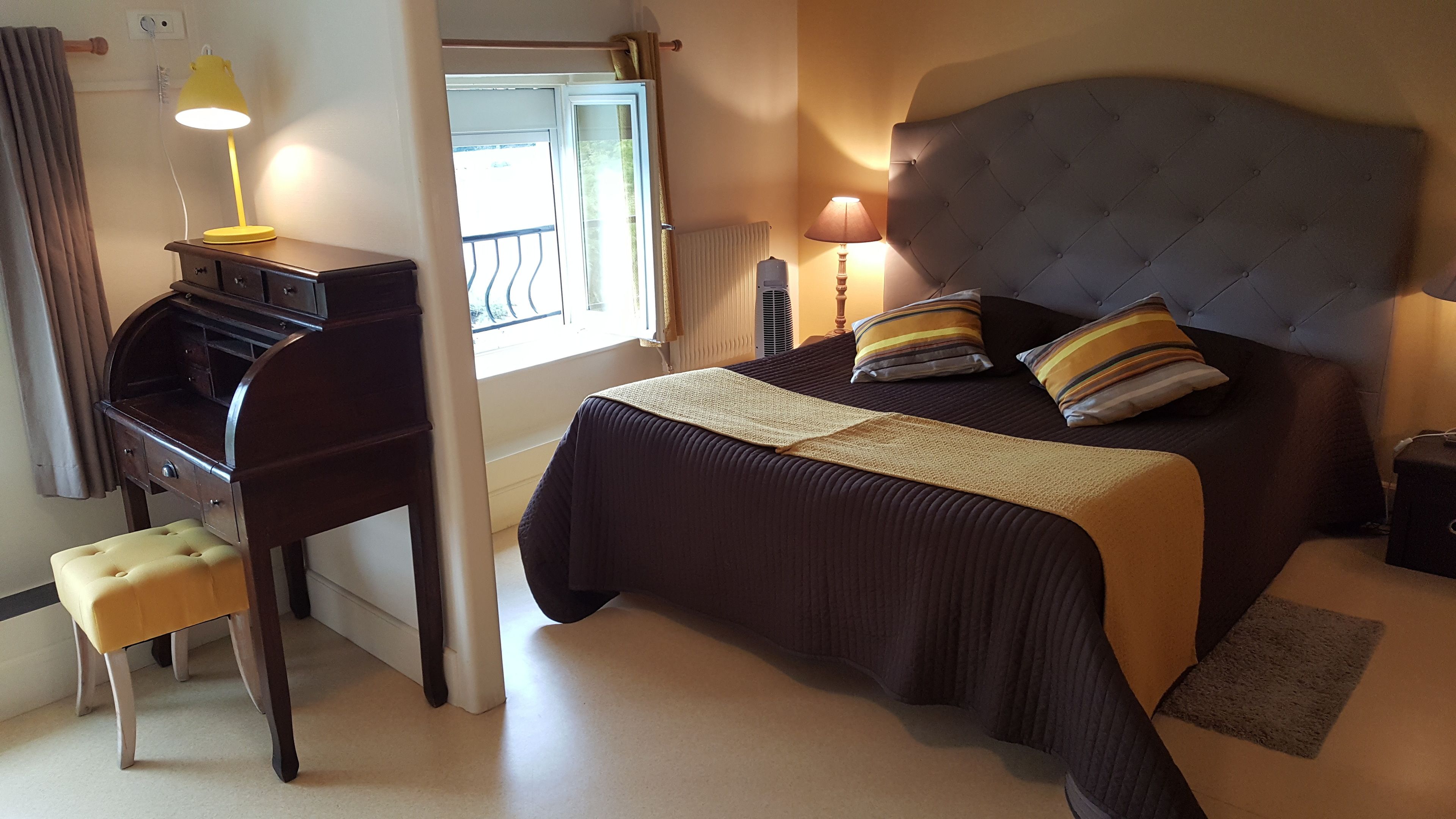 superior double or twin room | free cots/infant beds, rollaway beds, free wifi, bed sheets