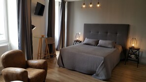 Superior Double or Twin Room - Au Faisan Doré (Neuville-sur-Ain)