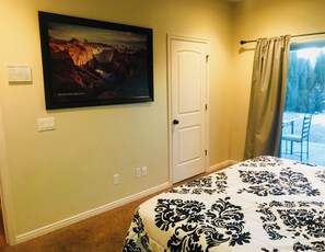 3 bedrooms, iron/ironing board, WiFi, bed sheets - 3 BDRM Home, Minutes From Horseshoe Bend, Antelope Canyon (Page)