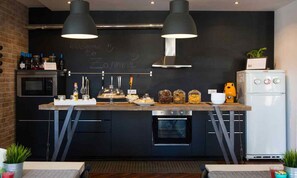 Tägliches inbegriffenes großes Frühstück