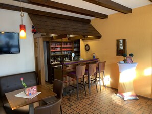 Bar (on property) - Hotel Martina (Bad Sooden-Allendorf)