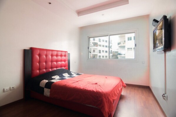 Premium bedding, blackout curtains, iron/ironing board, cots/infant beds