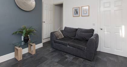 Townhouse @ Newlands Street Stoke