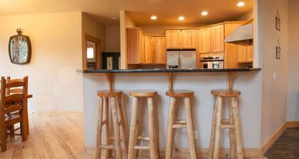 6 minutos de Keystone, terrazas privadas, garaje, 3 millas de Dillon y Silverthorne