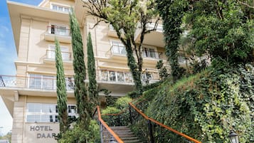 Fachada da propriedade