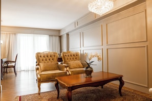 Royal Room | Living area