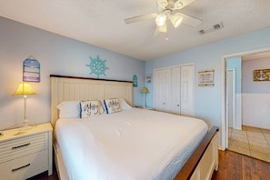 3 bedrooms, iron/ironing board, internet, bed sheets