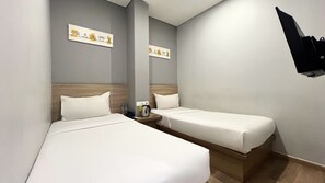 Superior Twin Room | 1 bedroom, individually furnished, desk, free WiFi - Yellow Bee Tanah Abang (Jakarta)