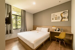 Deluxe King Room | 1 bedroom, individually furnished, desk, free WiFi - Yellow Bee Tanah Abang (Jakarta)