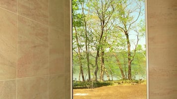 Luxury House, 2 Bedrooms | Bathroom | Separate bathtub and shower, spring water bathtub, free toiletries