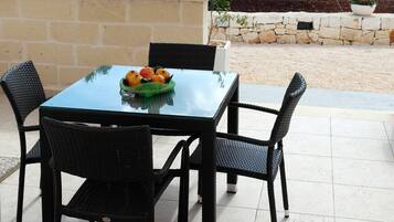 Double Room, Garden View (Melograno) | Terrace/patio
