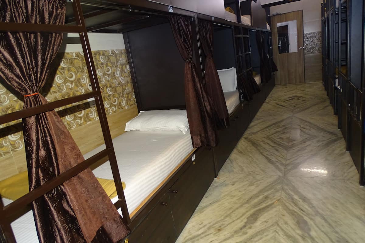 Shared Dormitory, Mixed Dorm | Free WiFi, bed sheets
