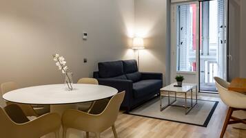 Apartamento familiar, 2 habitaciones, vistas a la ciudad (1) | Vistas desde la habitación