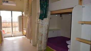 Apartamento conforto, várias camas, acessível, vista para a baía | Roupas de cama premium, cofres nos quartos, individualmente decorados