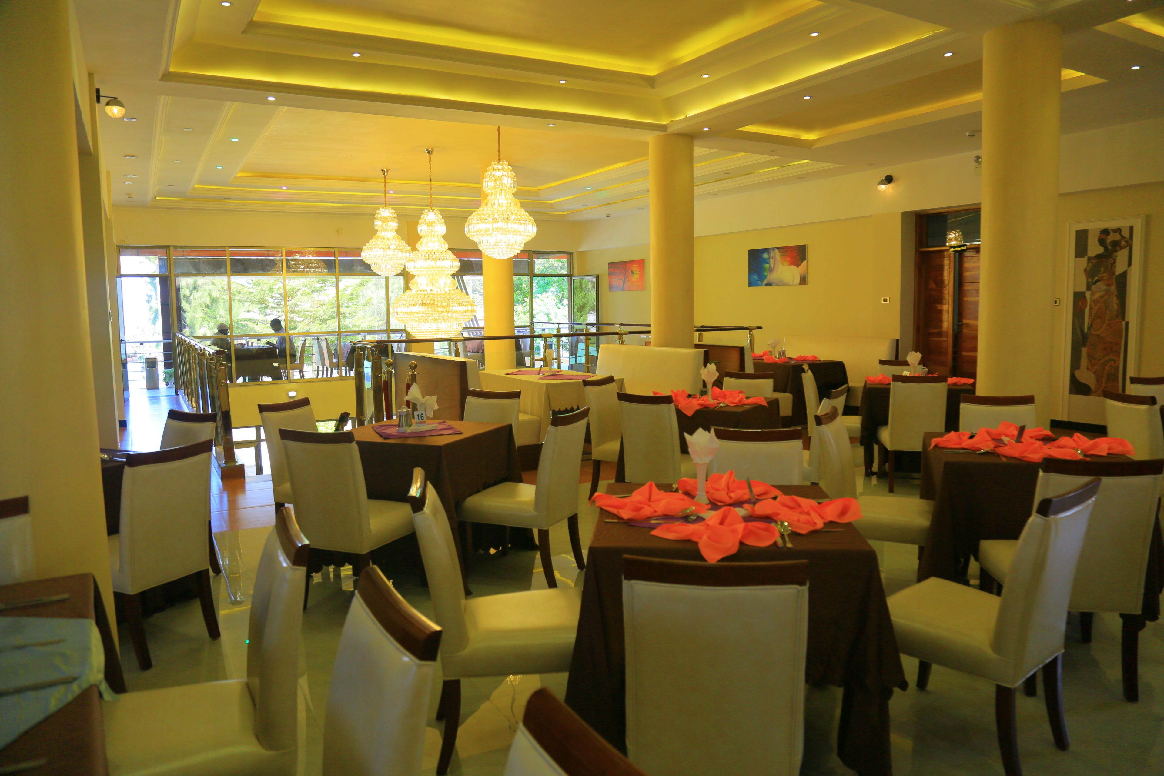 Breakfast, lunch, dinner served; local and international cuisine 