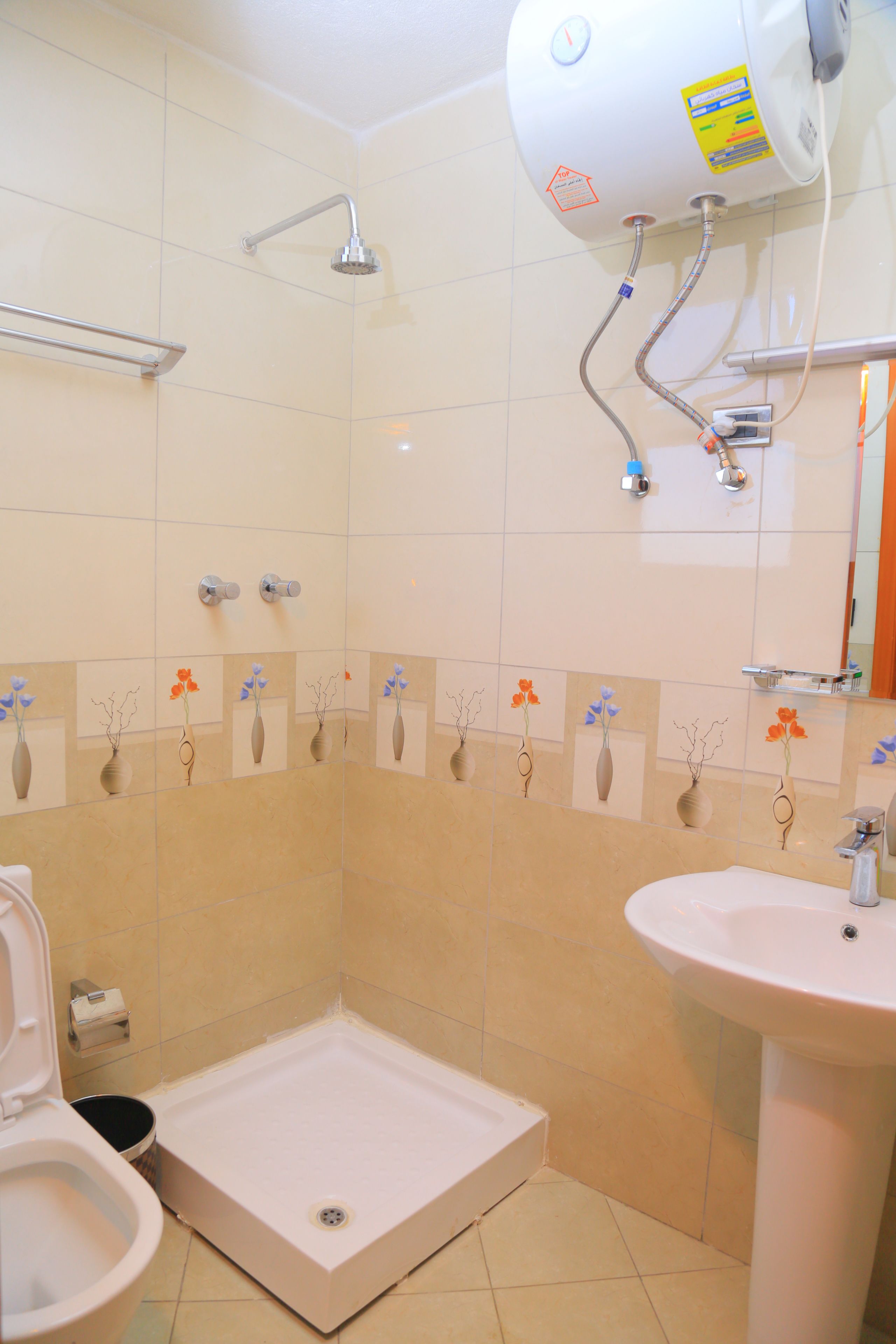 free toiletries, towels