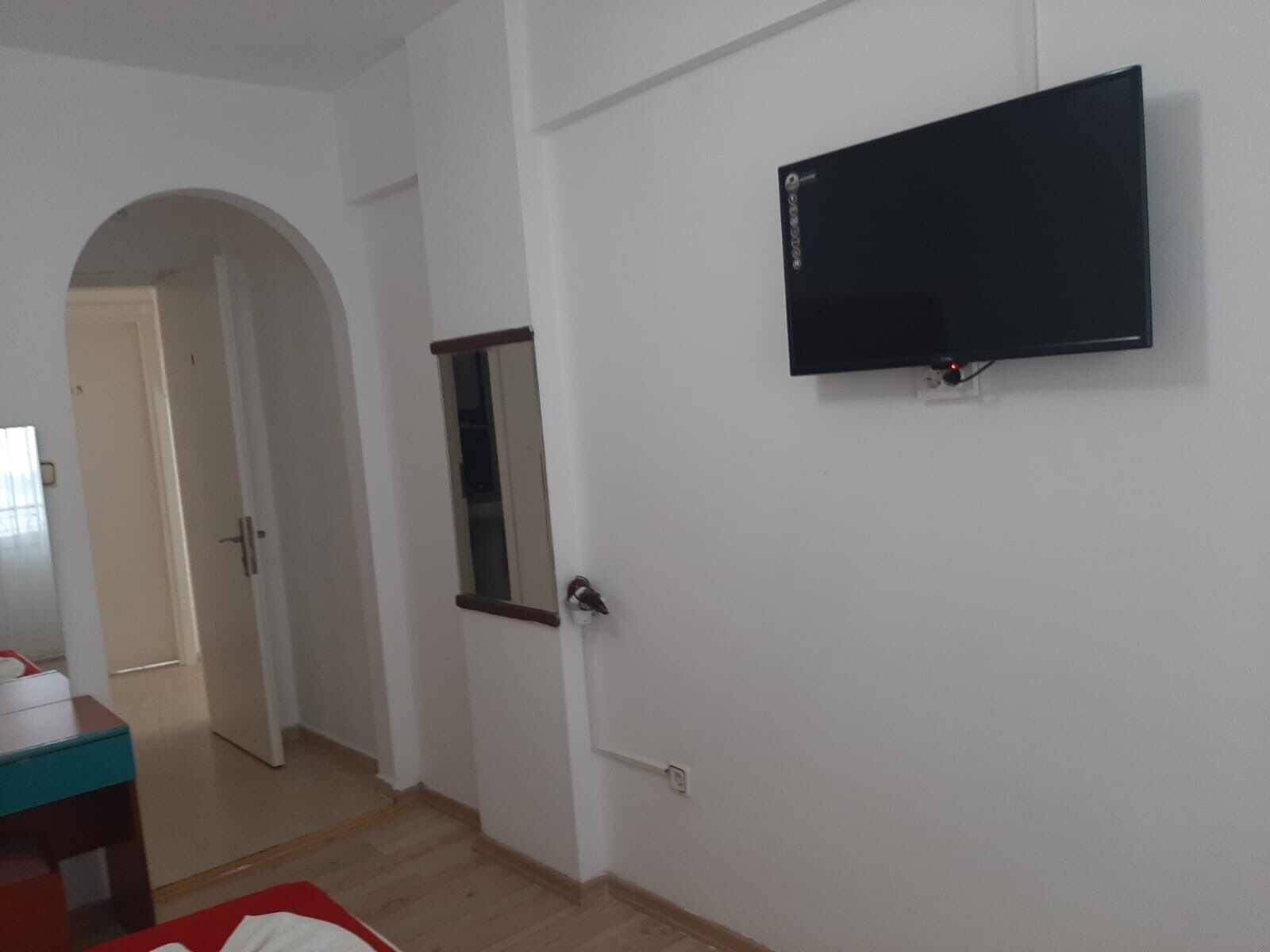 Biancheria da letto di alta qualità, una scrivania, Wi-Fi gratuito