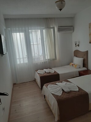 Standard Room | Premium bedding, desk, free cribs/infant beds, free WiFi - Sevo Hotel (Ayvalik)