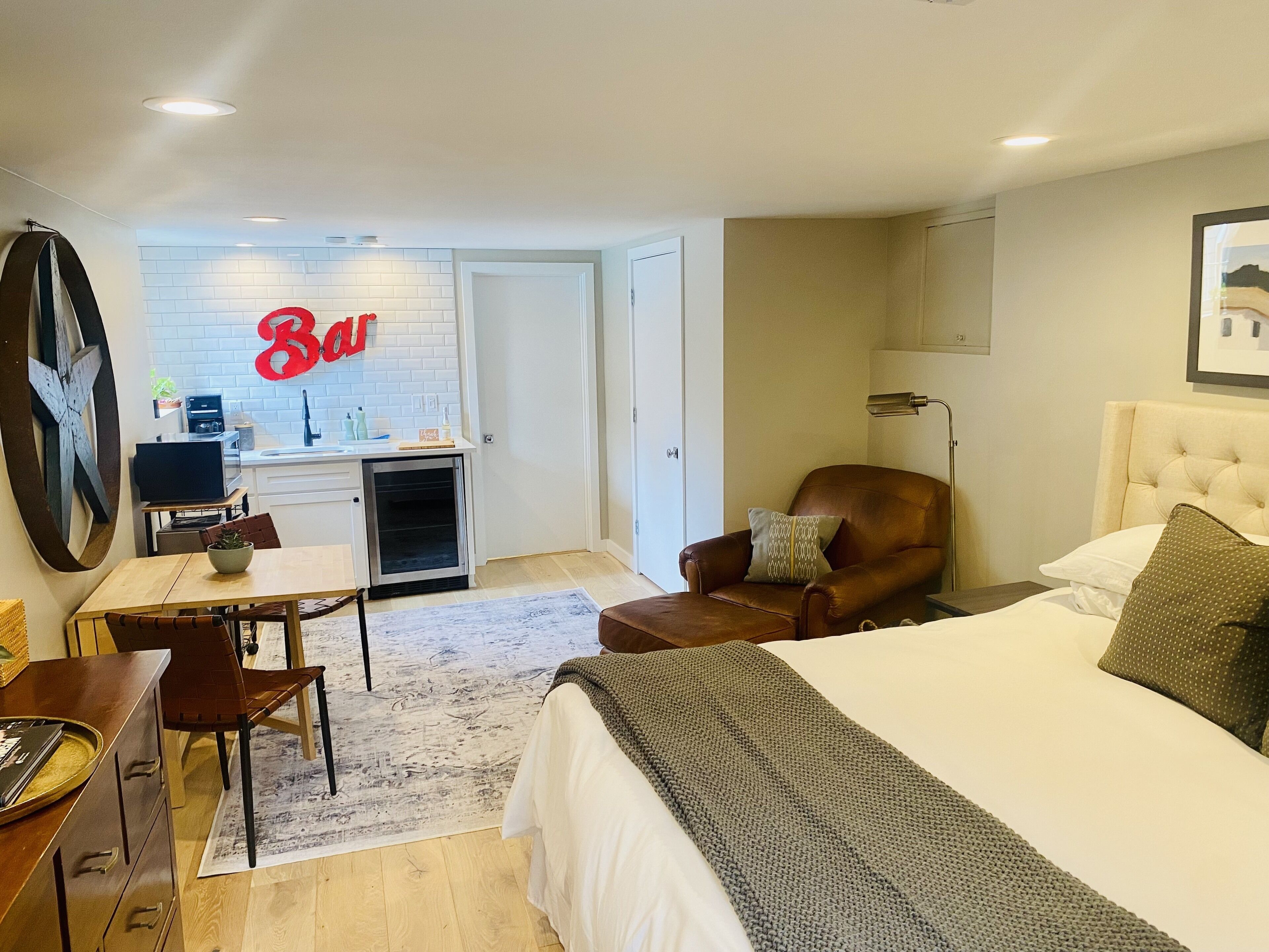 1 bedroom, desk, iron/ironing board, free WiFi