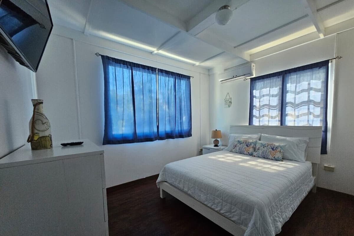 Queen & Sofa Bed Apartment(2nd FLOOR) | 熨斗/熨衫板、免費 Wi-Fi、獨特設計、獨特裝修