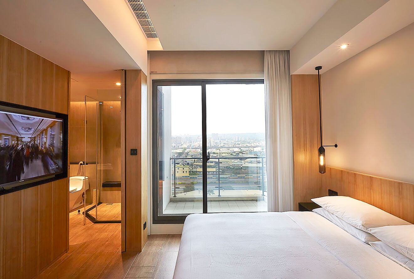 room, 1 king bed, city view | premium bedding, in-room safe, laptop workspace, blackout curtains