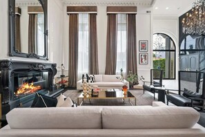 Smart TV, fireplace, offices