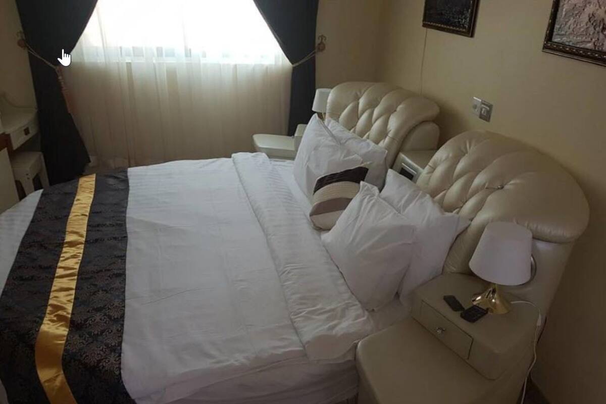 Individually decorated, desk, free WiFi, bed sheets