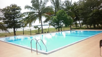 Alberca al aire libre