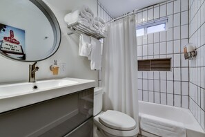 Toallas, jabón, shampoo