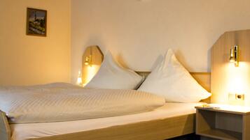 Desk, blackout drapes, iron/ironing board, free WiFi