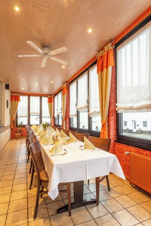 Lunch and dinner served - Zur Neroburg (Neroth)