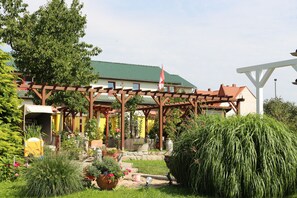 การตกแต่งภายนอก