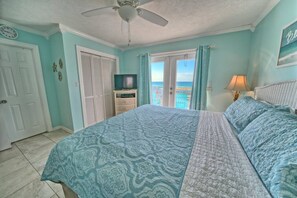 5 habitaciones, escritorio, tabla de planchar con plancha y wifi