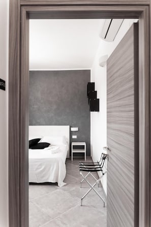 Minibar, desk, blackout drapes, free WiFi