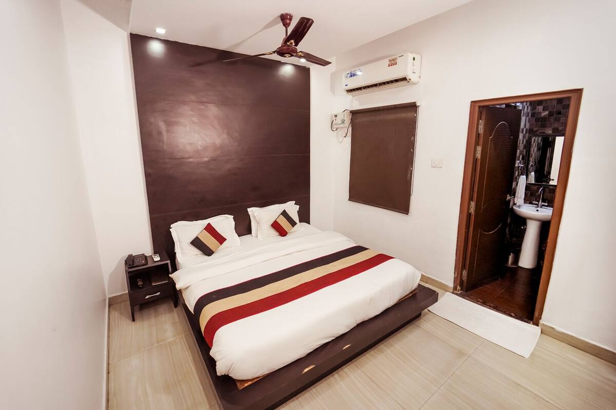 Individually decorated, individually furnished, desk, blackout curtains