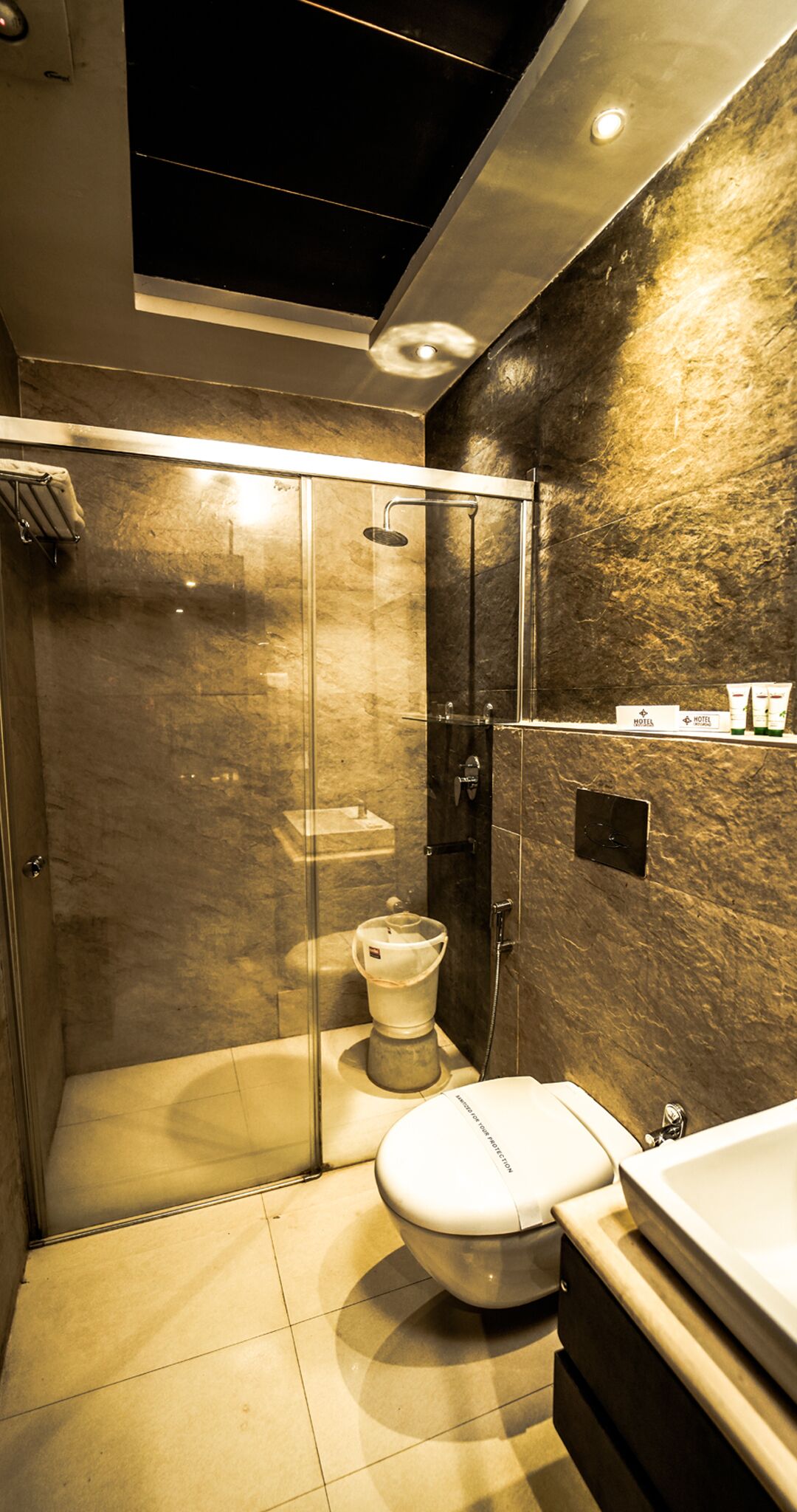 classic suite | individually decorated, individually furnished, desk, blackout curtains