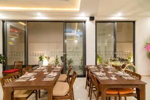 Free daily continental breakfast - Babylon Hoi An Central Villa (Da Nang)