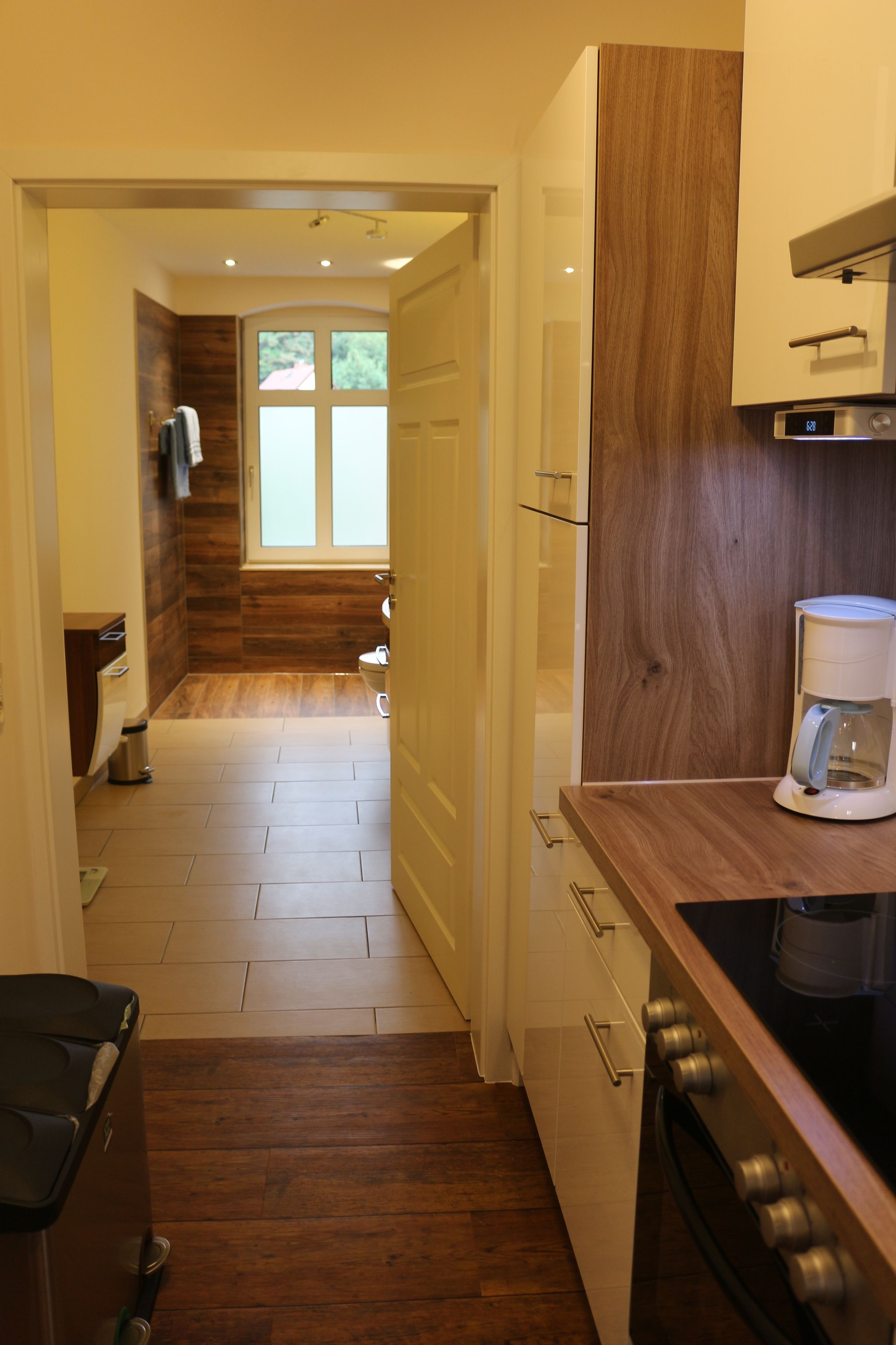 Comfort Condo, 1 Bedroom, City View, Ground Floor | Individually decorated, individually furnished, laptop workspace