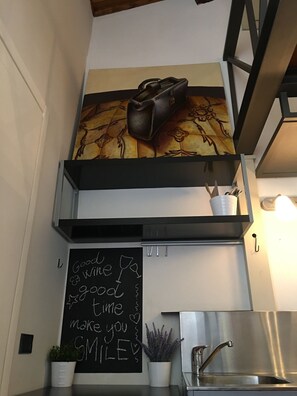 Studio de base | Cuisinette privée | Réfrigérateur, four à micro-ondes, un four, surface de cuisson