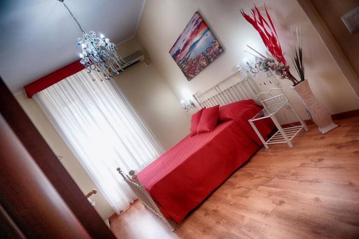 Comfort Double Room | Desk, laptop workspace, blackout drapes, soundproofing