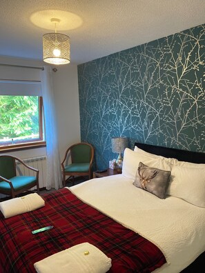 Double Room, Garden View (Little Loch Broom (FGarden View)) | Individually decorated, individually furnished, iron/ironing board