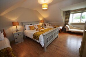 Deluxe Family Room | Free WiFi, bed sheets - Dulrush Fishing Lodge and Guesthouse (Enniskillen)