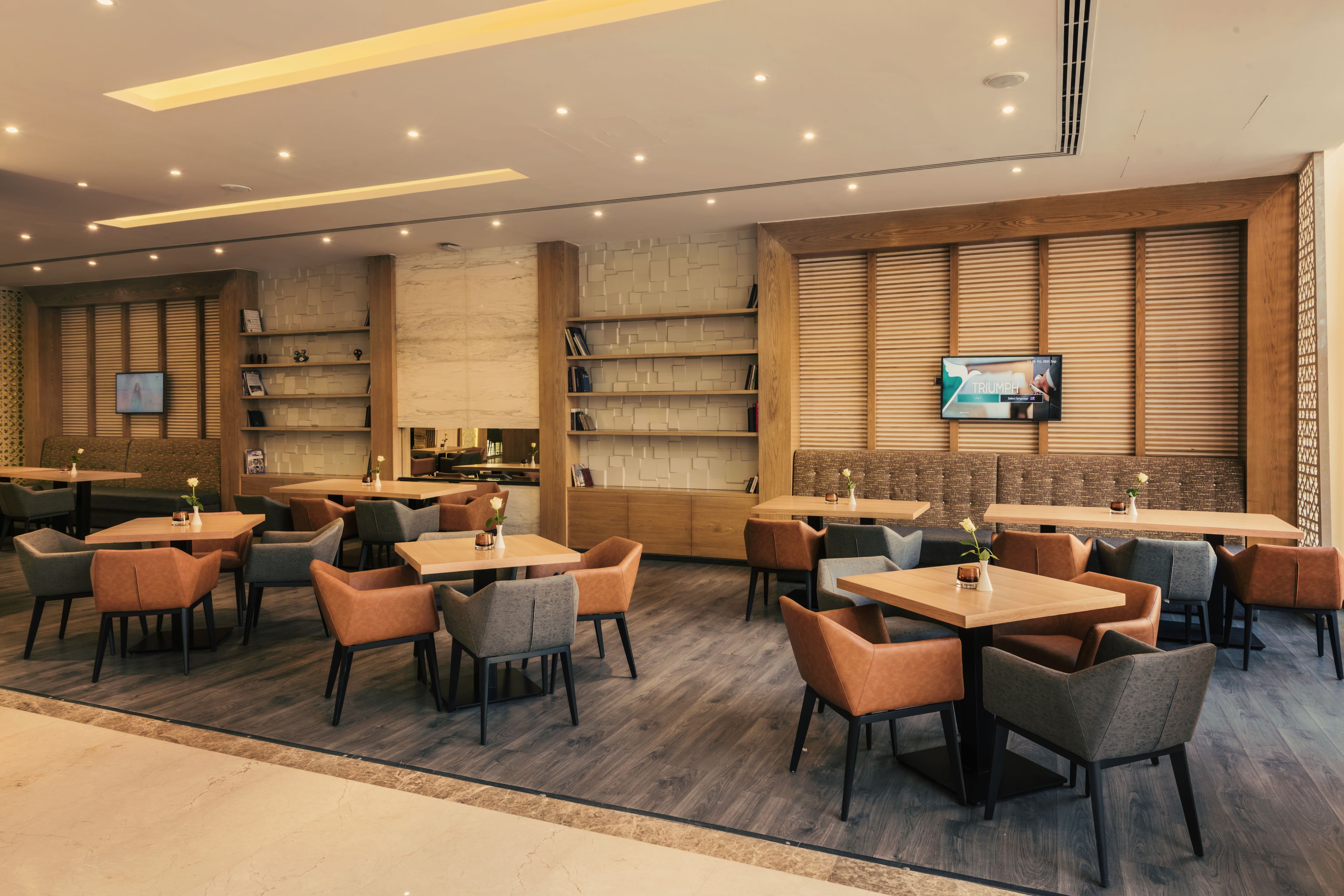 5 restaurants; s'hi serveixen esmorzars, dinars i sopars
