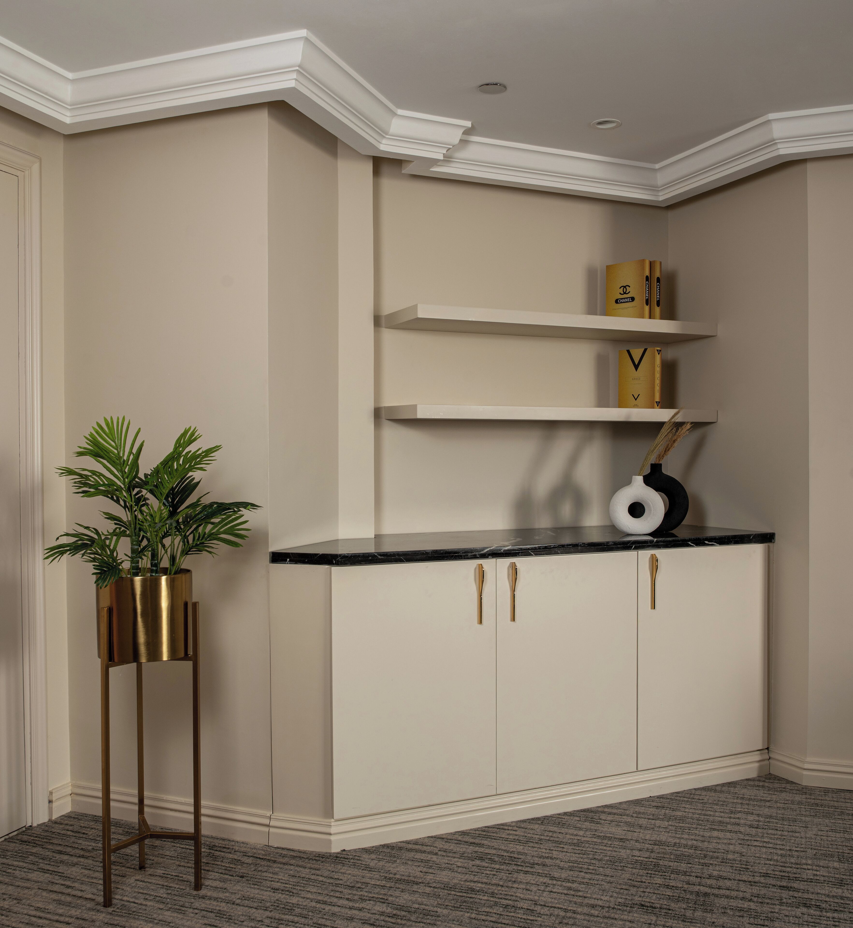 Suite (Ambassador Suite)