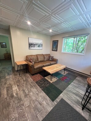 Smart TV - Walk to Everything in Ouray, ideal location! Air conditioner!  (Ouray)