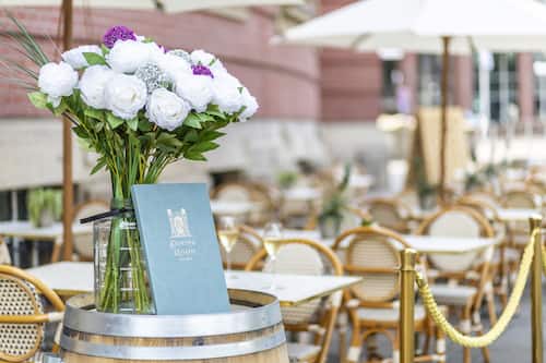 Terrasse au soleil