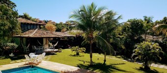 Linda casa a 150 mts da Praia Ferradura