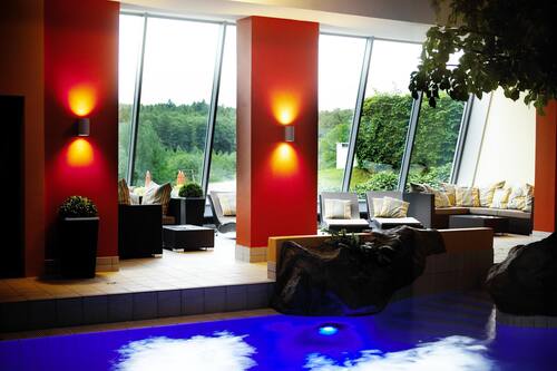 Exercise/lap pool