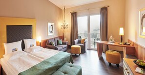 Dobbeltrom – deluxe | 1 soverom, allergitestet sengetøy, minibar og safe på rommet